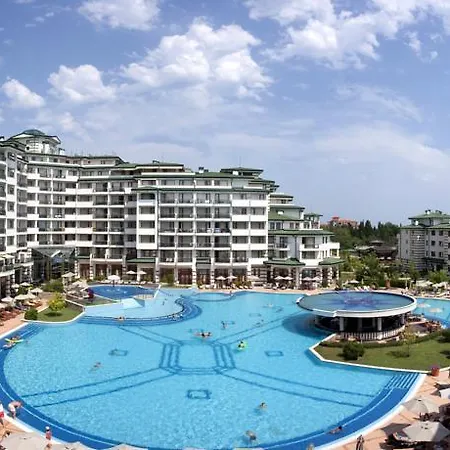 Private In Emerald Beach Apartamento
