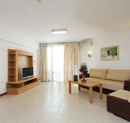 Private In Emerald Beach Apartamento